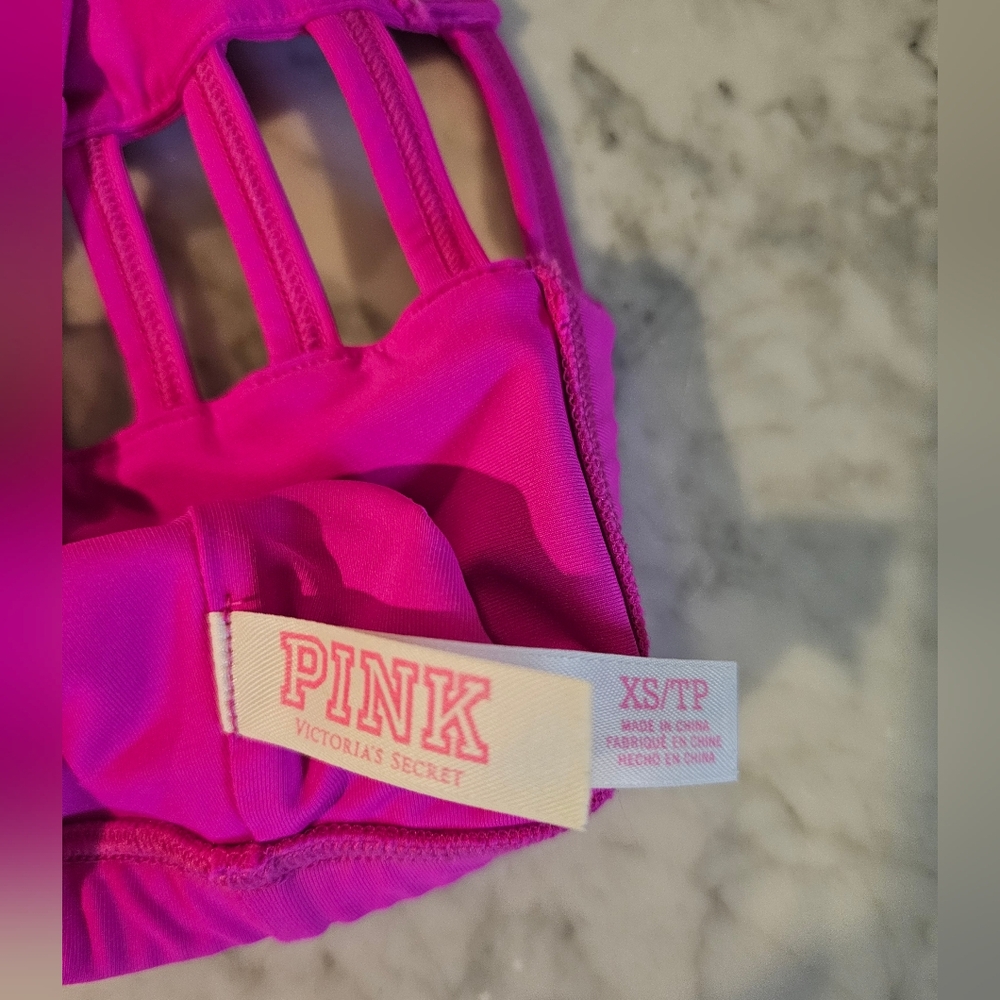 PINK VICTORIA'S SECRET SPORTS BRA - Picture 4 of 9